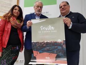 En el centro, Defensor del Pueblo de Andaluca