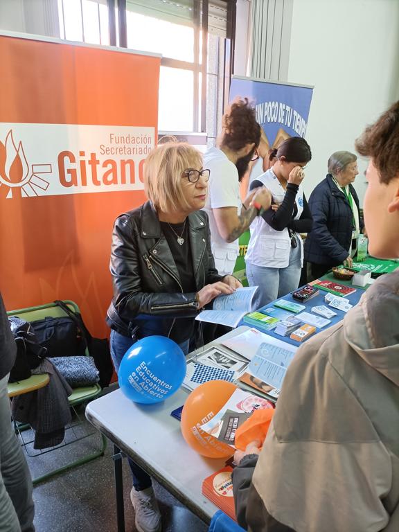La FSG de Almería participa en las XII Jornada de voluntariado, participación y solidaridad en el I.E.S. Aguadulce