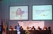 Inauguración de la II Cumbre a cargo de la ministra de Sanidad y Política Social, Trinidad Jiménez.
