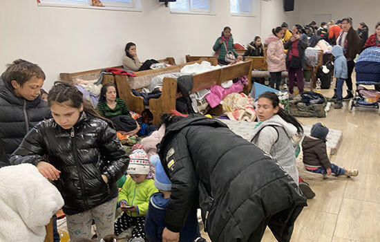 Condenamos la invasi�n rusa a Ucrania y expresamos nuestra especial preocupaci�n por la situaci�n de la poblaci�n gitana