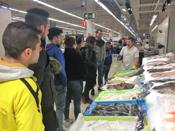  #AprenderTrabajando en #Pontevedra visita la Pescadera de #Carrefour en Poio.