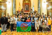 En A Corua, los nios celebran el 8 de abril, dirigindose al Alcalde en el Saln de Plenos del Ayuntamiento