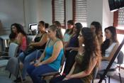 Visita de Carlos Castillo, concejal de empleo, a la sede FSG Alicante y entrega de diplomas alumnas del Curso Actividades Auxiliares de Comercio