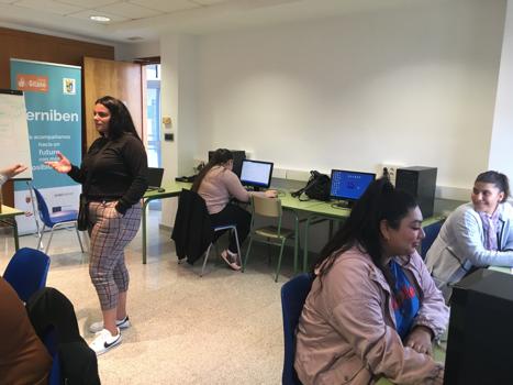 FSG San Javier (Murcia) realiza el taller de TIC's orientadas a la bsqueda de empleo dentro del programa TERNIBN-COMARCA DEL MAR MENOR