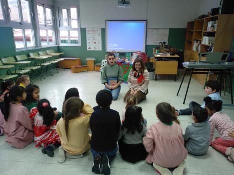 La Fundacin Secretariado Gitano en Vigo presenta el Estoxo Xitano en el CEIP Vicente Risco