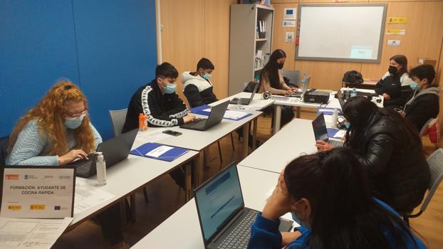 FSG Santiago pone en marcha el curso Ayudante de Cocina Rápida