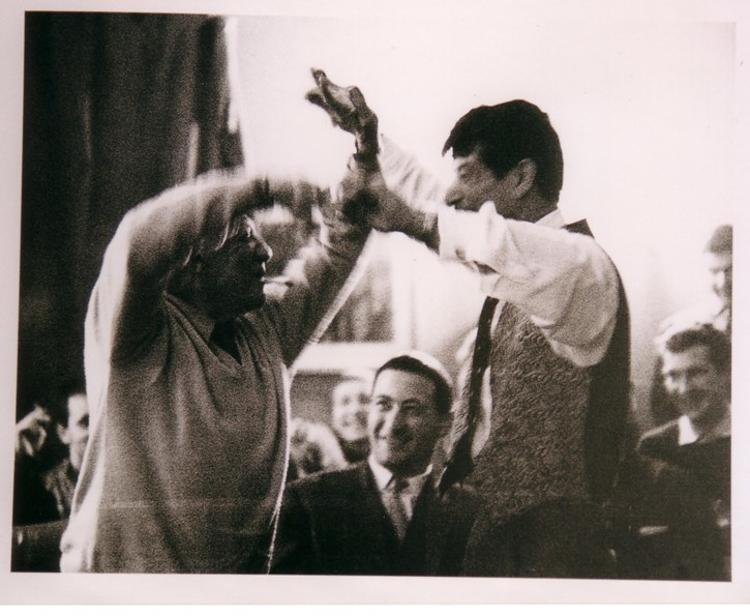 Picasso bailando con Manitas de Plata, 1964<br>Lucien Clergue<br>
