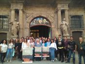 Recepción en el Ayuntamiento de Pamplona a los/las alumnos/as del Máster de Intervención con Comunidad Gitana. Declaración Pamplona Ciudad Cero