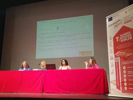 FSG Almera participa en las primeras jornadas de asociaciones de mujeres, enmarcadas en el proyecto AP-POEFE “ALMERA T-INTEGRA CON EMPLEO”