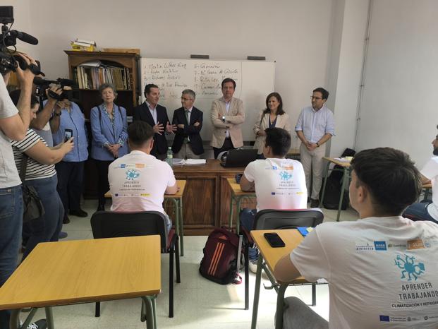 Jvenes de la comunidad gitana inician una formacin en el sector de climatizacin y refrigeracin en Lucena para acceder al mercado laboral