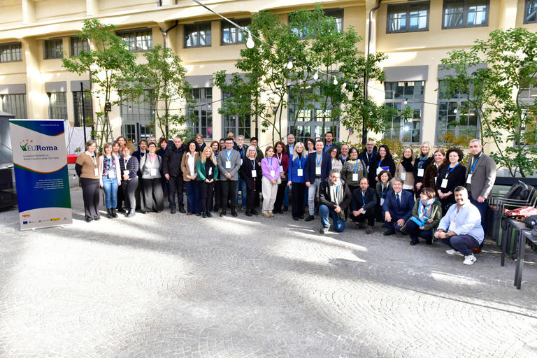 La red EURoma se rene en Turn para explorar soluciones de vivienda para la comunidad gitana 