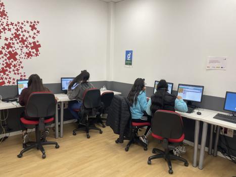 Desde FSG Almera formacin digital en competencias STEAM para el alumnado del programa Promociona