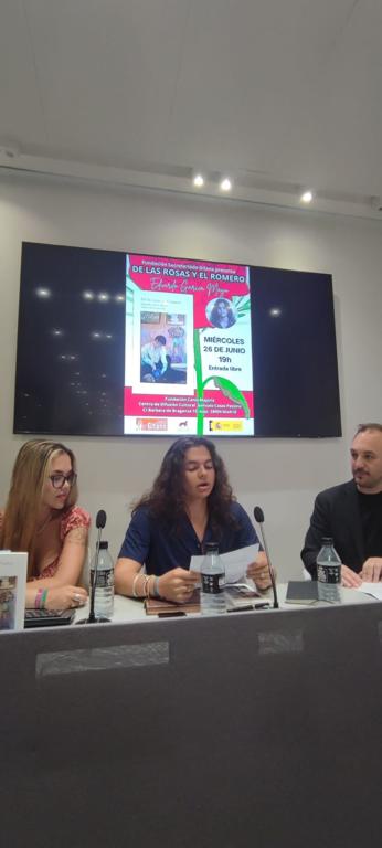 La Fundación Secretariado Gitano presenta “De las rosas y el romero”, primer poemario de Eduardo García Mayo