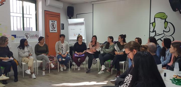 La Fundacin Secretariado Gitano en Murcia acerca el programa Terniben a los estudiantes de Integracin Social