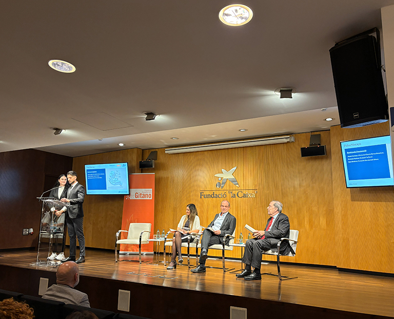 Celebramos la 8 edicin de “Dilogos por la Interculturalidad”, un espacio de debate y reflexin sobre el valor de la diversidad