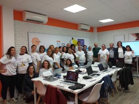 En 2019 la Fundacin Secretariado Gitano ha seguido trabajando con la Fundacin Orange en el proyecto EDYTA
