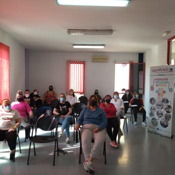 Formación de peluquería y estética dentro del programa Currélatelo Calasparra 2021<br>