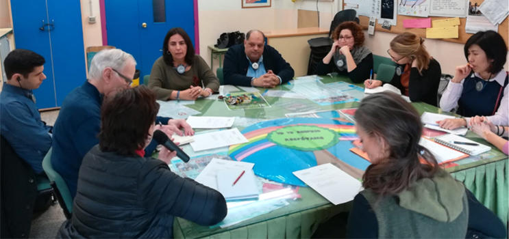 La Fundación Secretariado Gitano acompaña al Relator de la ONU para la extrema pobreza en su visita al Polígono Sur de Sevilla