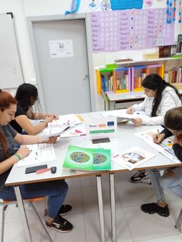 El alumnado de Radio Ecca en FSG Badajoz se prepara para los exmenes de graduado en ESO