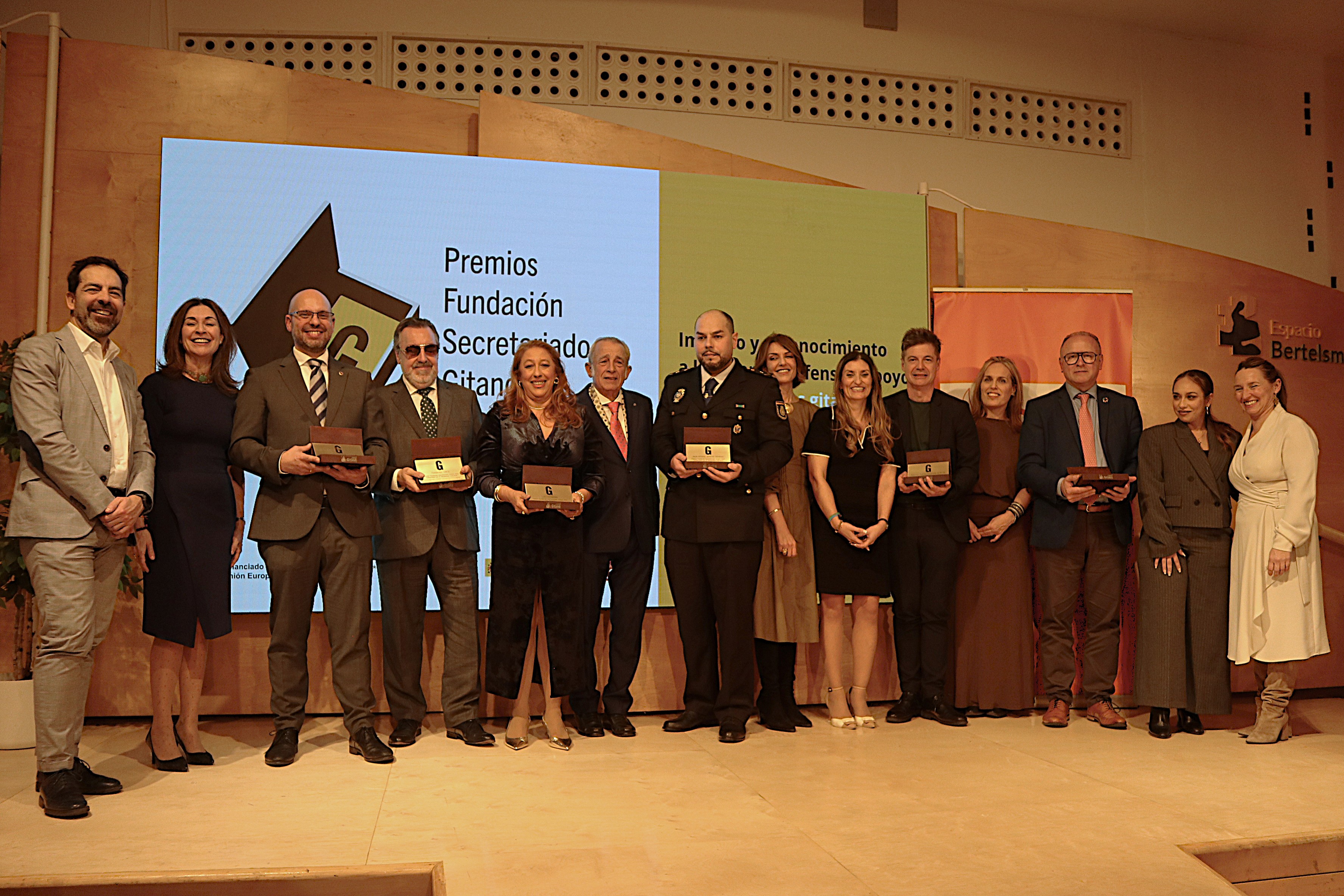 Galardonados y Jurado de los Premios Fundaci�n Secretariado Gitano 2025