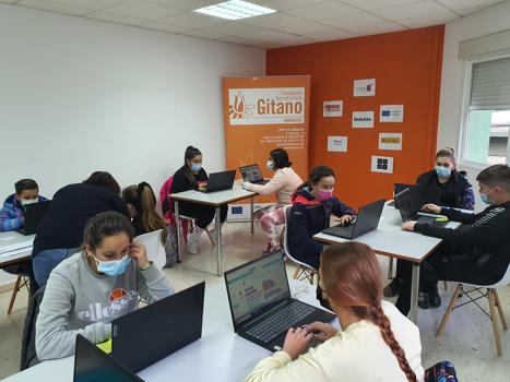 185 alumnos gitanos y gitanas titulan en ESO con el apoyo del programa Promociona de la Fundacin Secretariado Gitano