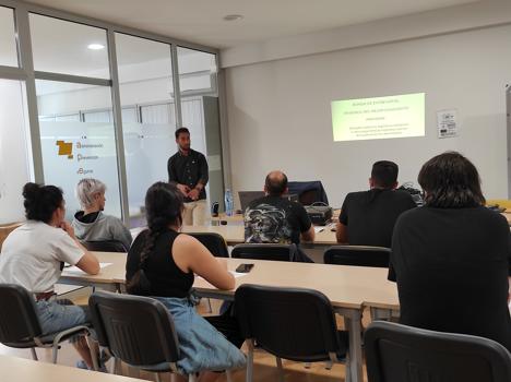 Los participantes del programa Aprender Trabajando de FSG Vigo comenzaron una formación con Tamarino web & marketing
