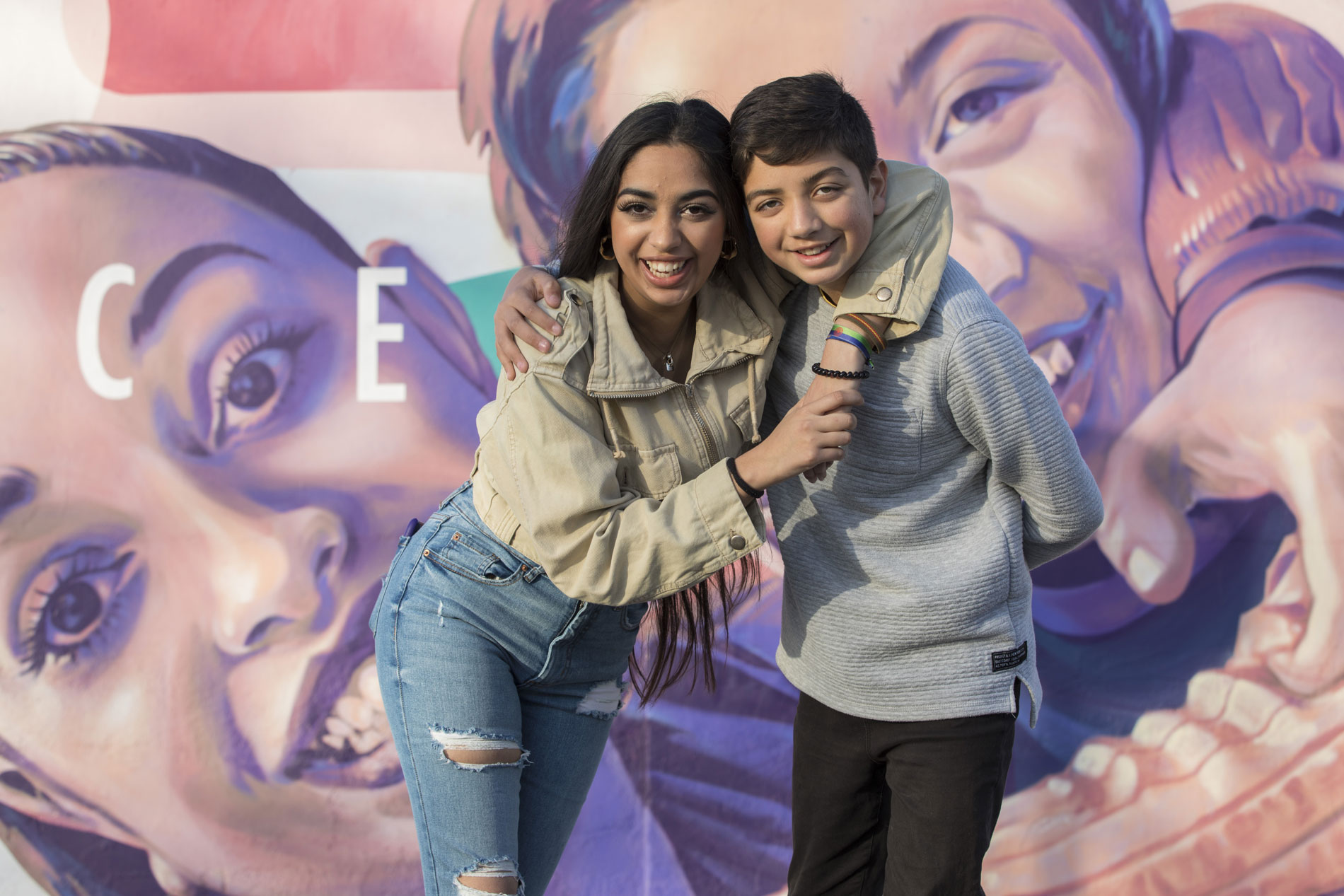 Colabora con la fundacin secretariado gitano