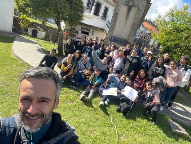 El alumnado de los programas de FSG Vigo disfrutaron de una jornada en la granja escuela